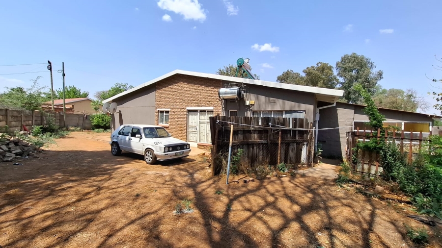 8 Bedroom Property for Sale in Orkney Park North West